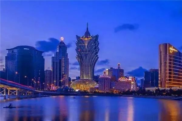 探索香港与澳门的独特魅力，两地资料的文化交融