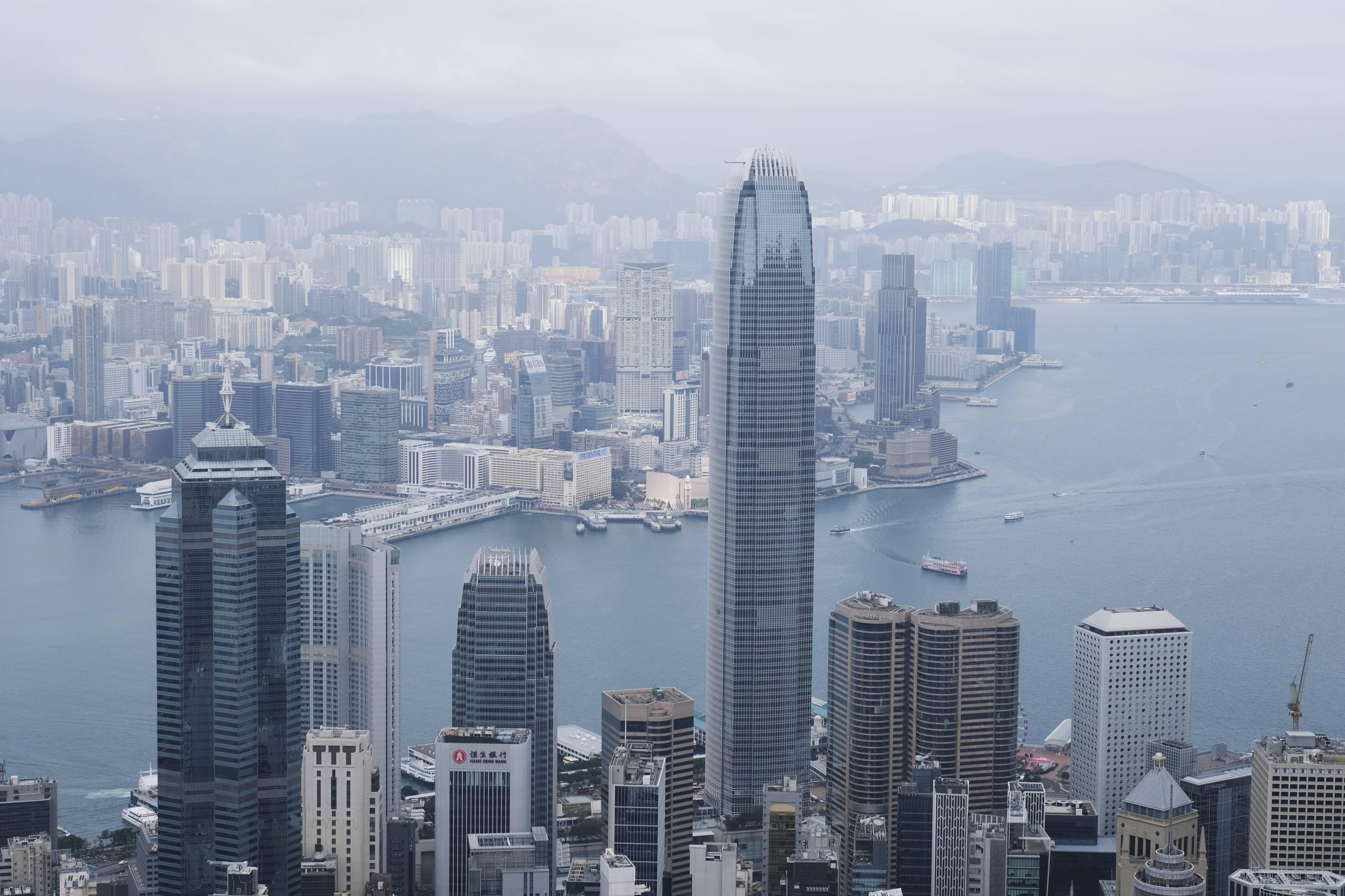 香港资料大全，2019- 迈向正版的未来
