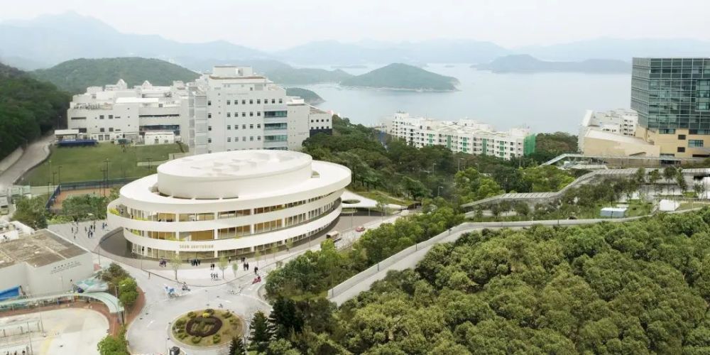 2035年香港资料精准赌侠最新动态，科技与传统的交融