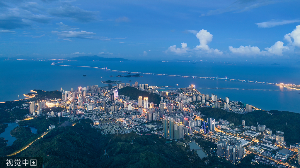 探索未来，香港资料正版大全2051