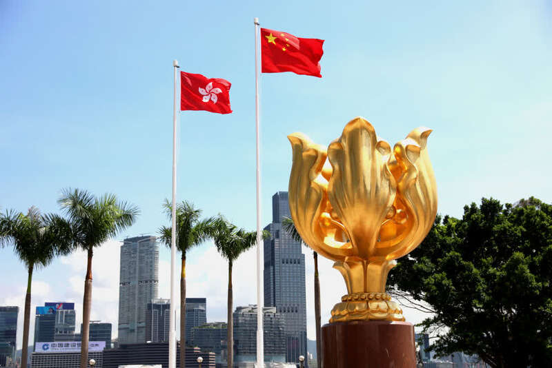 2035年香港正版资料免费大全，图片最新，简单获取