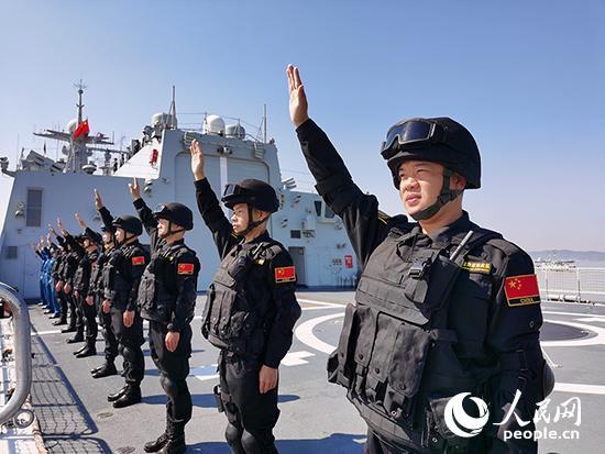 如何在和平精英护航俱乐部以5元以下的价格领取福利