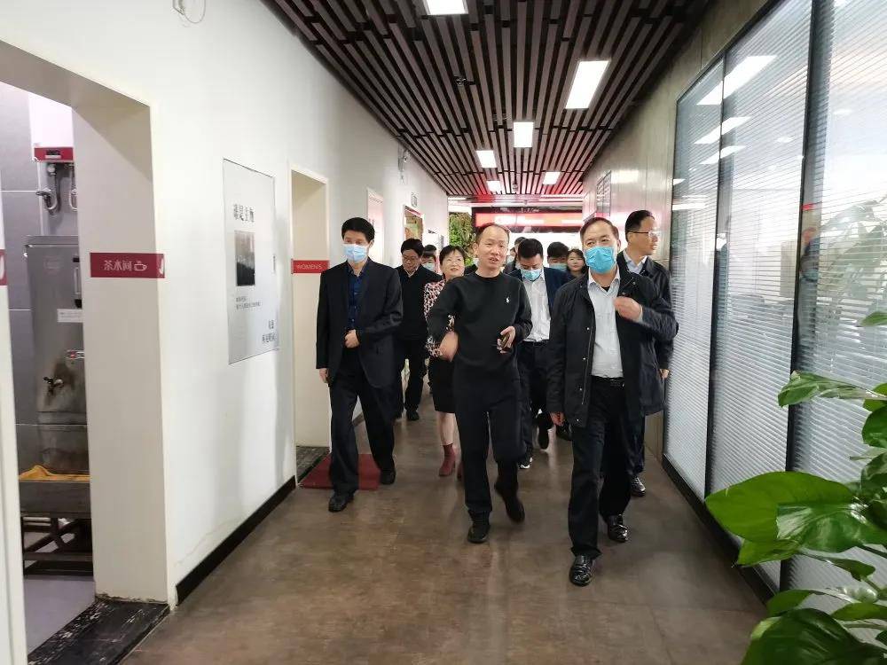 2048年易车报价大全，最新汽车市场价格指南