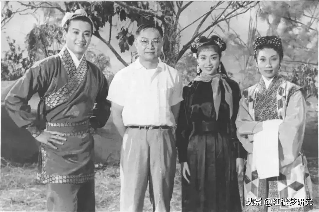 -strong>揭秘，管家婆婆与生肖预测—一场无稽之谈的背后真相？