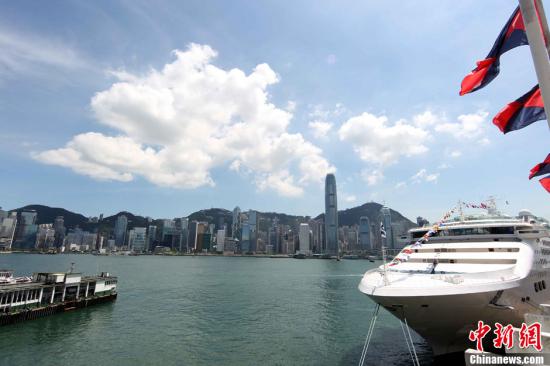 2035年香港正版资料大全，探索未来与传承的交汇点2023年香港正版资料大全价格