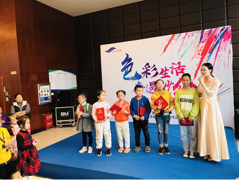彩侣克兰，打造多彩生活的新篇章我要看克兰